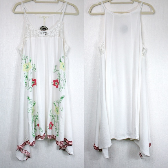 Floral Embroidered & Lace Detailed Dress NWT - Picture 2 of 8